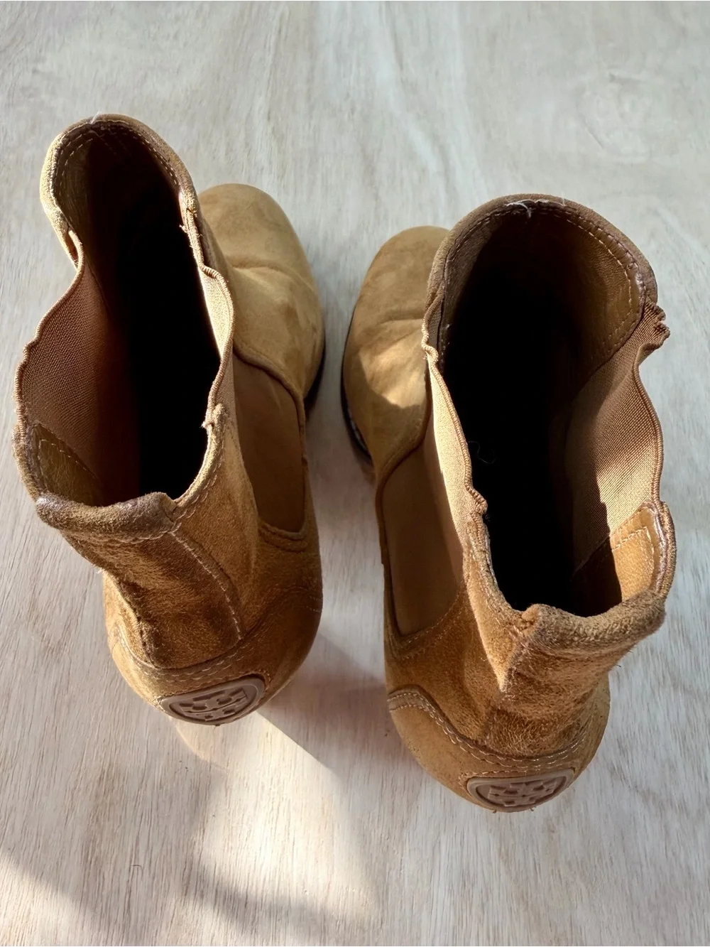 Tory Burch Virginia Luggage Suede Ankle Boots featuring a chunky lug - Size 7.5